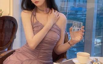 来看看Akisoso秋楚楚如何用图包分享天津的独特韵味，笑点满满的美图集！