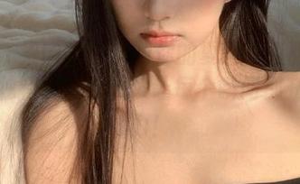 GIRLT果团网 – 定制你的夏天：莫雅琪带来的独特写真作品，让每个瞬间都充满活力！