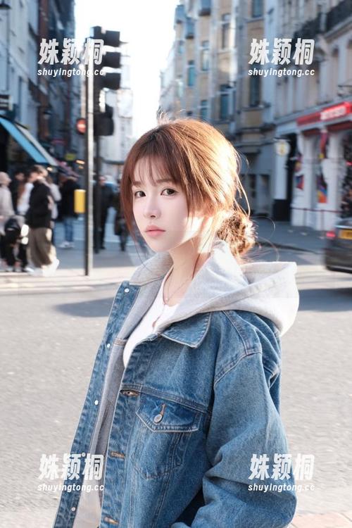 GIRLT果团网 - 免费下载陈迪娅制服写真作品，沉浸在她的时尚魅力中不可自拔！
