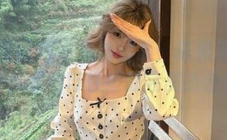 GIRLT果团网 – 免费图集：陈雅漫教室写真，清纯与性感的完美结合！