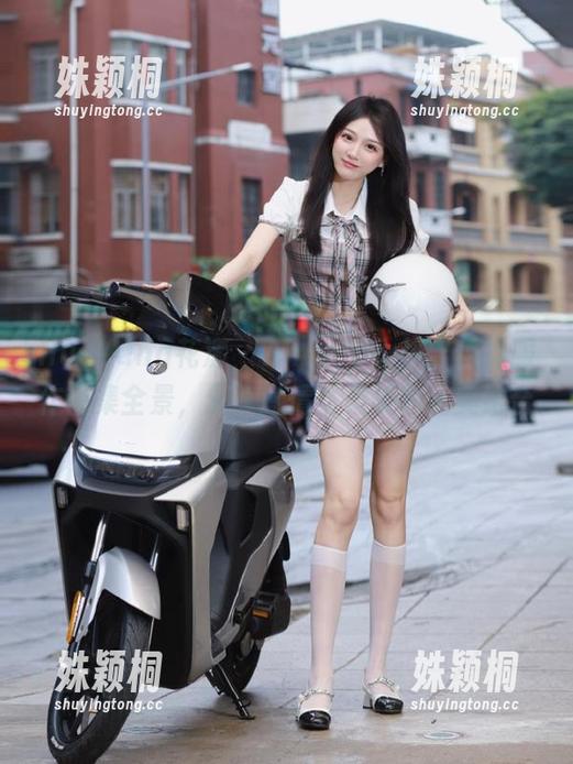 HuaYang花漾 - Angela小热巴体操服作品集全景，分享激情与柔美的完美结合
