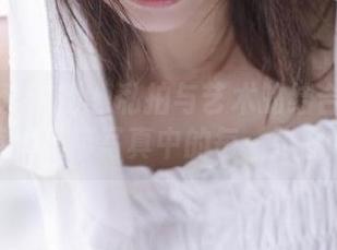 IMiss爱蜜社 – 私拍与艺术的结合：欣赏杨紫嫣吊带写真中的每一张图片！