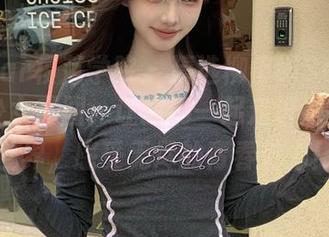 MFStar模范学院 – 精选柳侑绮Sevenbaby少女套图：让我们一起走进她的梦幻世界，感受无尽的青春魅力！