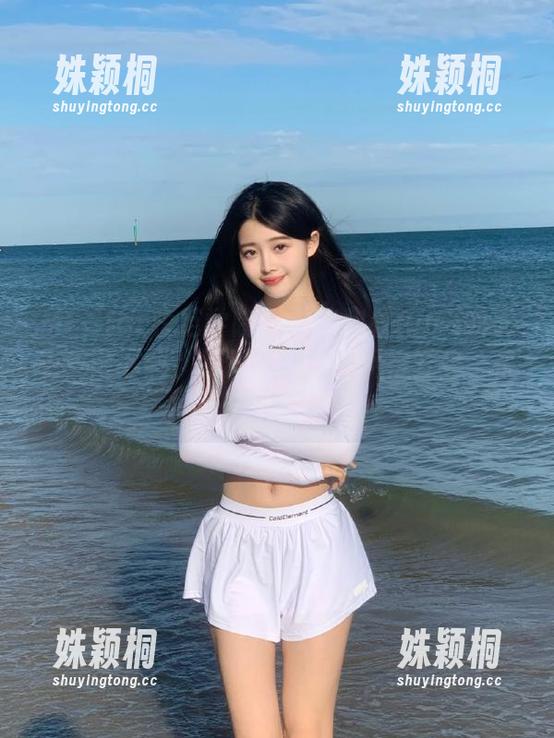 MFStar模范学院 - 这些软软Roro的皮衣美图下载，绝对能让你的风格升级，快来看看！