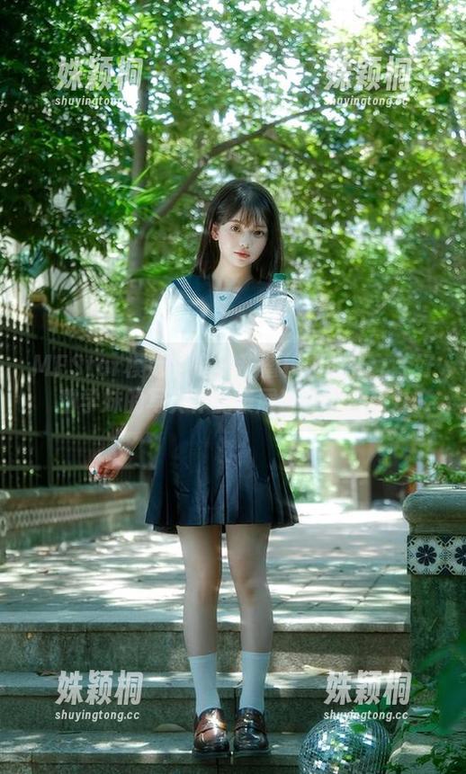 MFStar模范学院 - 甜蜜校园时光：韩好甜学妹的写真作品集展现纯真与活力