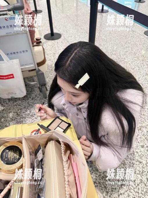 MTYH喵糖映画 是谁在喵糖映画私房翻滚?原图粉系水手萌妹等你来欣赏!