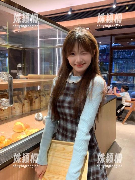 MiStar魅妍社 - 灰丝写真梦幻开启，大奶昔Kyra精彩作品网盘全收录