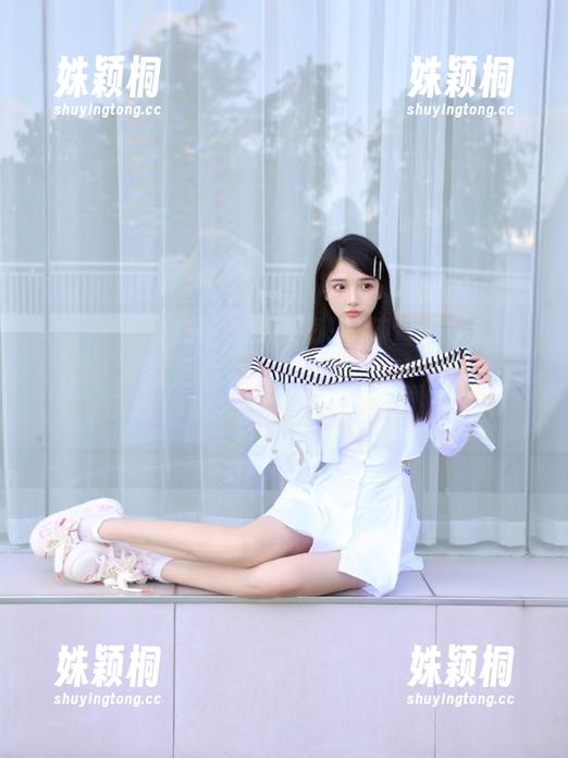 MiiTao蜜桃社-陆萱萱Cecilia MiiTao蜜桃社 - 欢迎来到陆萱萱Cecilia的泳衣套图世界:可爱与性感并存的夏季写真,快来欣赏!
