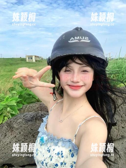 MiiTao蜜桃社 - 陆萱萱Cecilia全新写真集分享，透视“油亮”背后的摄影艺术