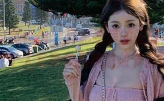 MyGirl美媛馆 – 异彩纷呈的圣诞：Love陆瓷个人写真作品集盛放节日情怀