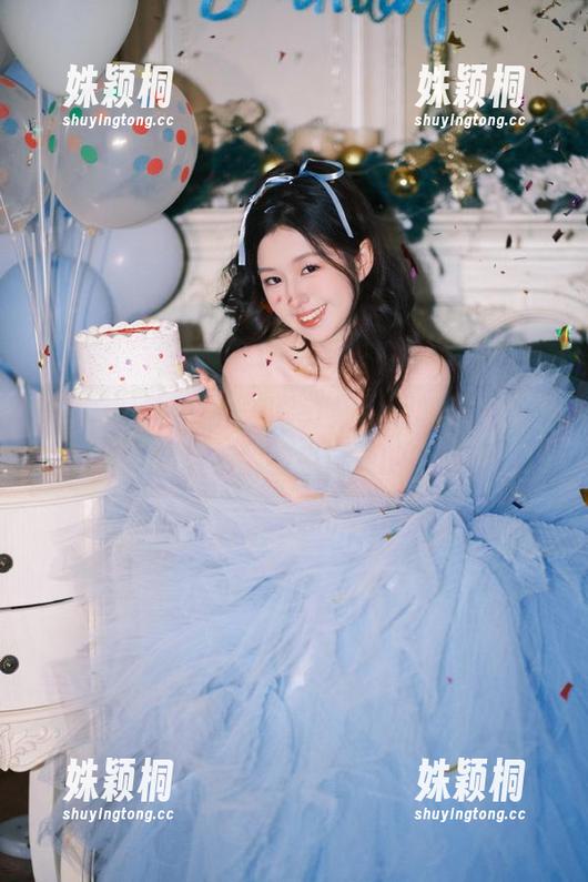 MyGirl美媛馆-小海臀rena MyGirl美媛馆 - 小海臀rena的天台私房写真合集:捕捉诗意时刻的绝美作品