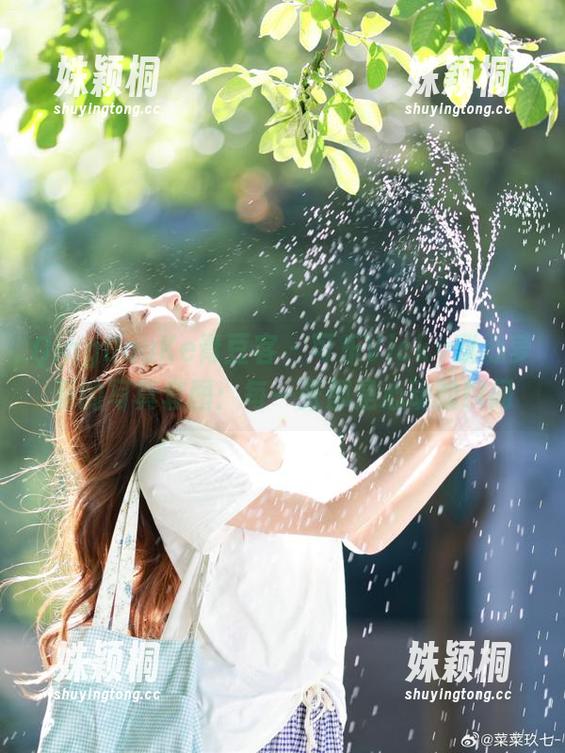 QingDouKe青豆客-可乐Vicky QingDouKe青豆客 - 可乐Vicky甜心萝莉的写真套图:每一张都是心动的瞬间
