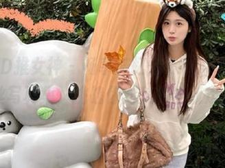 TGOD推女神 – 畅享施忆佳Kitty酱最新黑丝写真集，挑战你对美的全新定义！