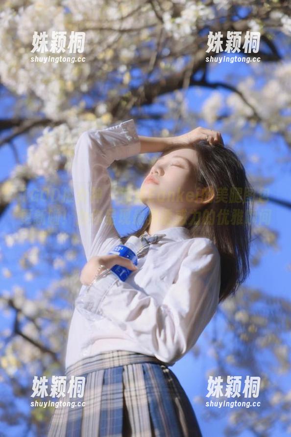 TGOD推女神-沛沛Eankei TGOD推女神 - 沛沛Eankei的美腿图包更新啦!为你呈现最具诱惑力的优雅瞬间!