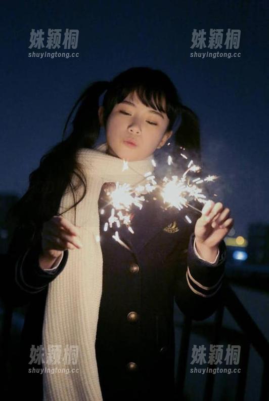 TGOD推女神-谭晓彤 TGOD推女神 - 领略谭晓彤双人图册中的搞笑时刻,这可能是你没见过的!
