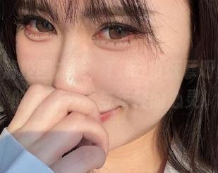 探索高清校园之美，Tina很妖孽呀分享她的写真艺术与年轻的心灵!