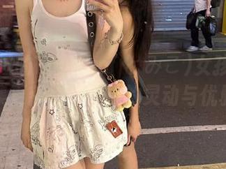 不容错过的Tomiko(とみこ)女孩写真合集更新，感受她的灵动与优雅