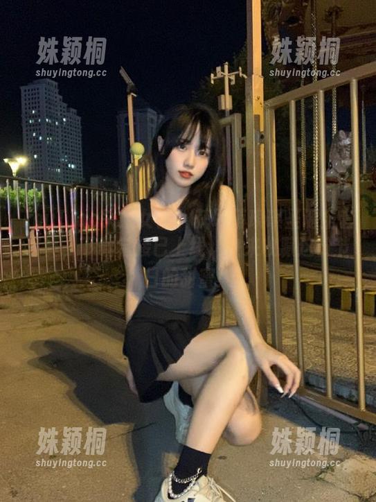 TouTiao头条女神-萌琪琪 TouTiao头条女神 - 获取萌琪琪圣诞全套写真,下载链接已上线,快来收藏这份节日的甜蜜!