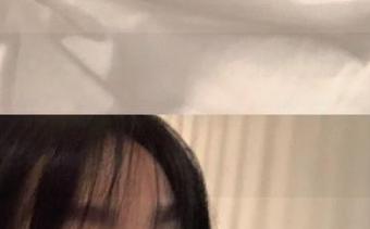 TouTiao头条女神 – 放下你的偏见，看看阿依努尔瓦娅的礼服原图，照片笑着打脸你！