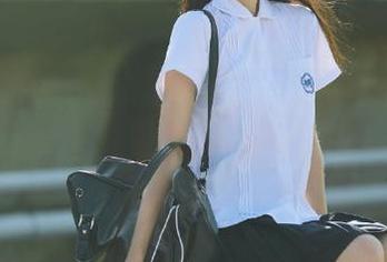 UGirls尤果网 – 奶茶Emily女友的甜蜜诱惑：原图与精彩图片带你走进奇妙世界