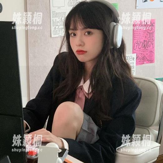 UGirls尤果网-李莉莉 UGirls尤果网 - 一起欣赏李莉莉的瑜伽全套图包,展现优雅与自信的新姿态!