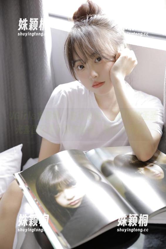 UGirls尤果网-萌琪琪 UGirls尤果网 - 在泳池边,萌琪琪的无圣光套图记录下甜美瞬间,等你来欣赏!