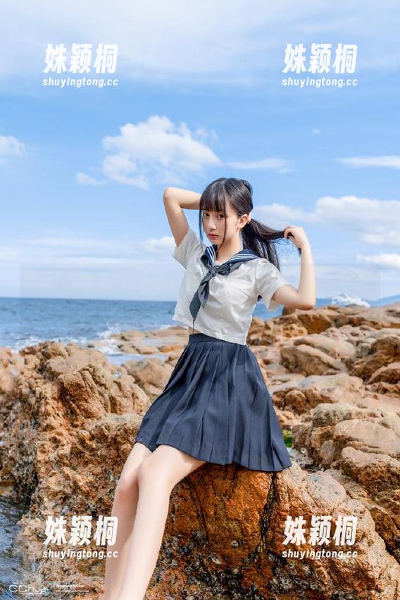 UGirls尤果网-谭晓彤 UGirls尤果网 - 谭晓彤与白衬衫的唯美写真:每一幅图片都是一首动人的恋曲哦!