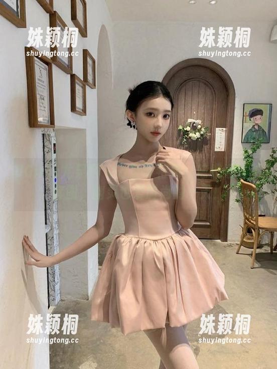 UGirls尤果网-陈雅漫 UGirls尤果网 - 万圣节特辑:陈雅漫私拍套图,幽灵也爱时尚的一天!