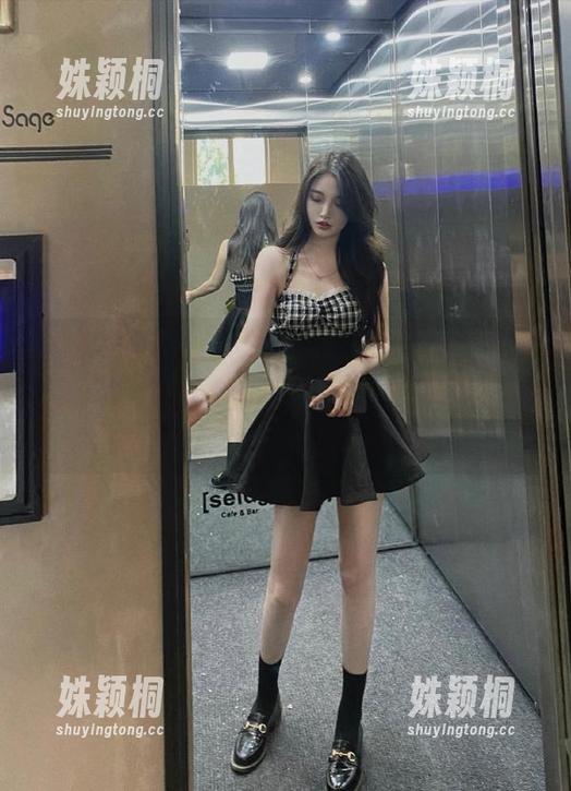 UGirls尤果网-韩乐优 UGirls尤果网 - 韩乐优最新旗袍写真,浓厚的文化底蕴与现代风格的完美结合,值得一看!