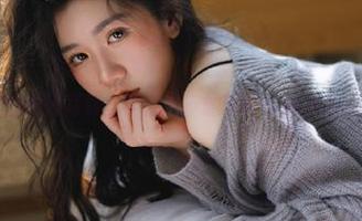 Vinnegal的夏日写真：无圣光下的梦幻与真实交织的美丽瞬间
