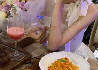XIAOYU语画界 – 徐莉芝Booty肉丝写真展现无限风情，原图定格美丽瞬间，速来围观！