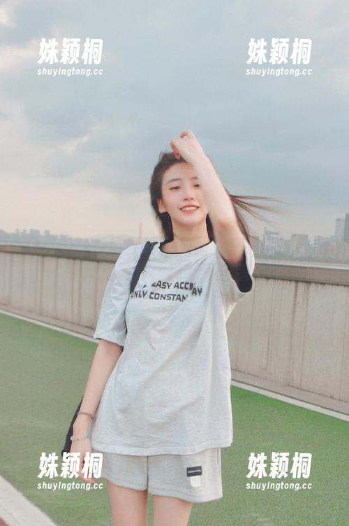 XINGYAN星颜社 - 原图分享：李丽莎短裤风格写真，福利不容错过！