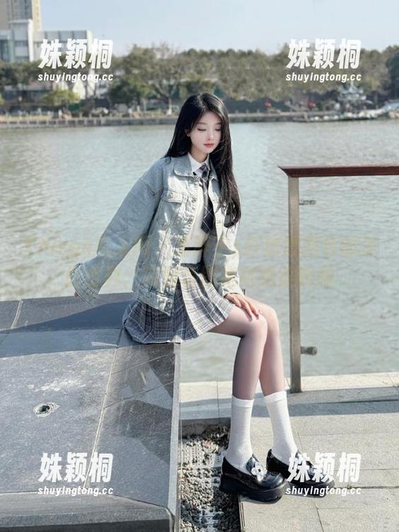 Xiuren秀人网-z杯悠悠 Xiuren秀人网 - 迷醉于z杯悠悠黑色的美图世界,完整套图定格绝美瞬间