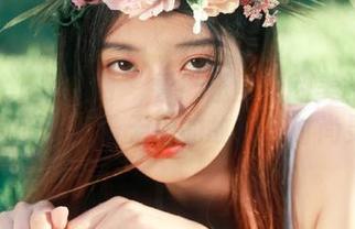 Xiuren秀人网 – 看！任莹樱的美腿作品集，原图里藏着无尽的故事与时尚灵感！