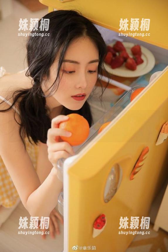 Xiuren秀人网 - 安妮Tess牛仔裤写真，每一张图片都讲述一个独特的时尚故事