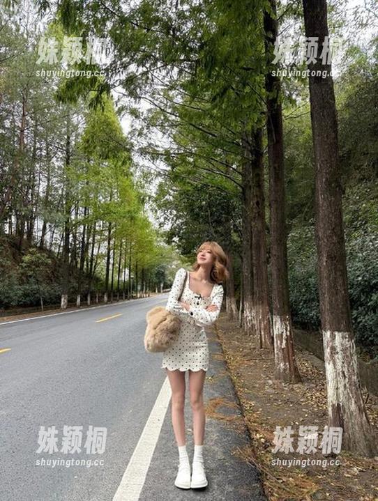 Xiuren秀人网-小芭乐 Xiuren秀人网 - 全套小芭乐夏日写真:每一幅图集都散发着浓浓的夏日气息