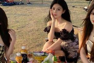 Xiuren秀人网 – 不容错过的戴允祺zoe比基尼美图，足以让你心动，快来下载收藏！