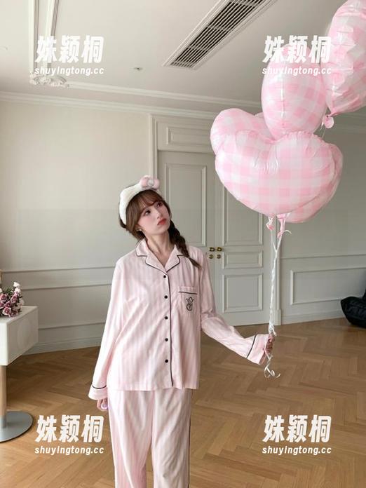 Xiuren秀人网 - 星小兔Meetu油亮写真合集，带你看不同的美丽与幽默！