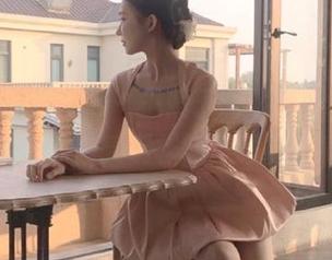 Xiuren秀人网 – 王俪丁制服写真，免费图片带你感受别样的美丽与气质！