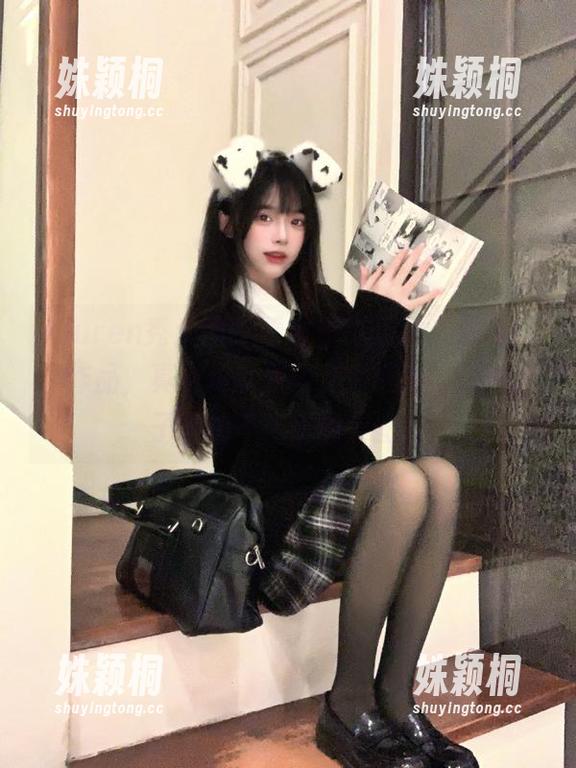 Xiuren秀人网 - 看白露小猪的“双马尾”作品，真是难以置信，水准堪比我一辈子都拍不出来的美图！