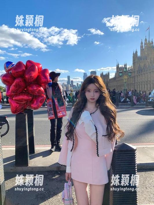 Xiuren秀人网 - 程程程肉丝写真全新高清美图，带你沉浸在艺术的海洋中！