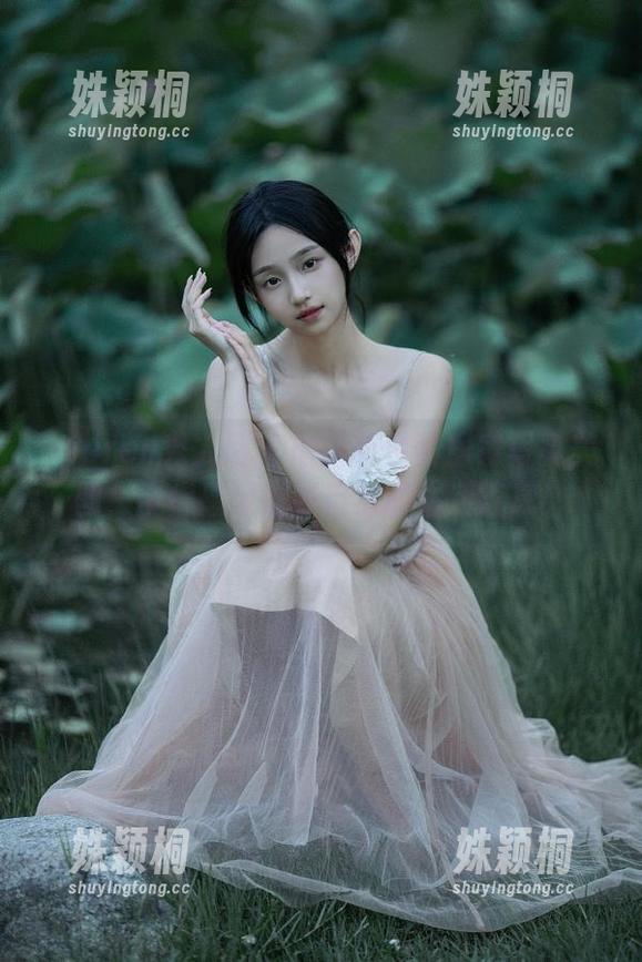 Xiuren秀人网-萌白酱 Xiuren秀人网 - 最新萌白酱居家写真美图,带你感受清新自然的生活气息!