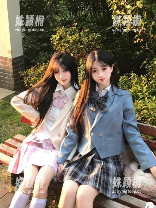 Xiuren秀人网-谢小葱 Xiuren秀人网 - 透过谢小葱的连衣裙作品,感受她独特风格的写真资源之旅