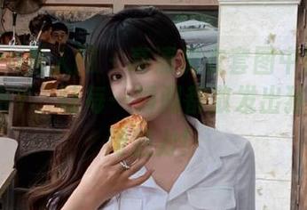 Xiuren秀人网 – 高清皮衣套图中的陈雅漫VICKY，让每一瞬间都散发出独特的时尚魅力！
