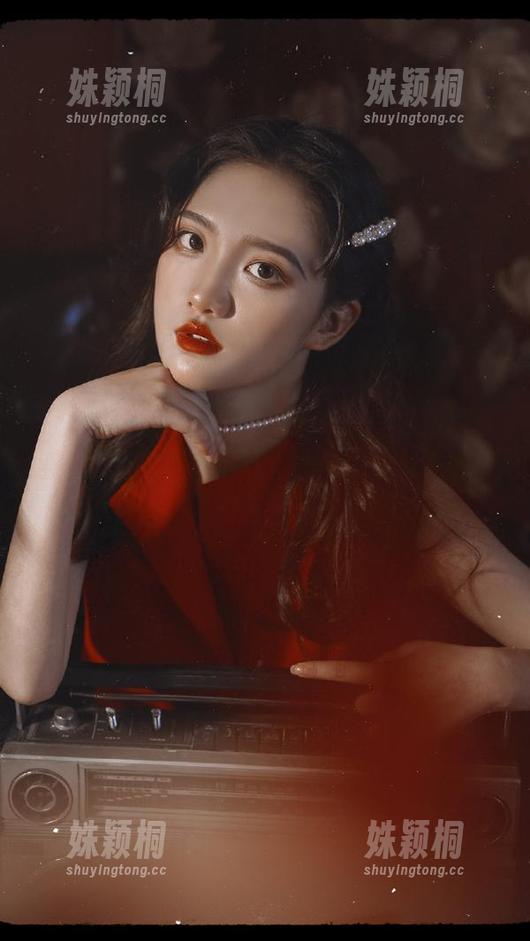 Xiuren秀人网 - 颜浅浅Cindy温柔写真合集，高清画质下载，让每一帧都充满梦幻色彩。