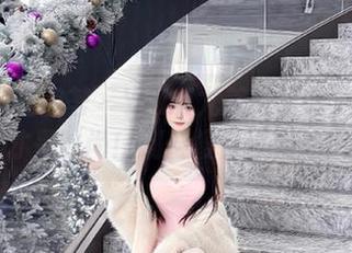 YouMi尤蜜荟 – Yumi尤美红裙高清写真——这才是时尚！别傻傻错过她的风采。