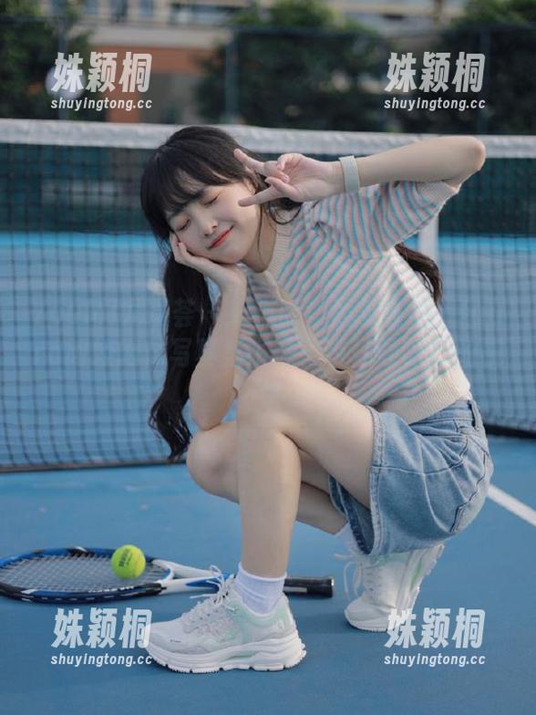YouMi尤蜜荟-laura阿姣 YouMi尤蜜荟 - 细腻的美丽与性感:laura阿姣网袜写真集资源,带你领略新的视角