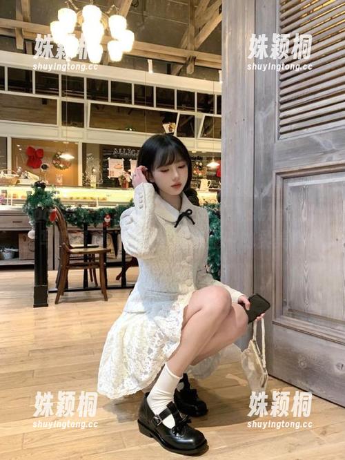 YouMi尤蜜荟 - 发现最新娜露selena护士写真资源，展现护理行业中的柔美力量