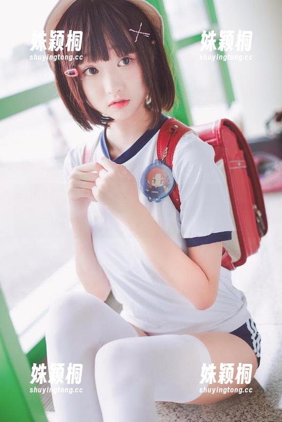 YouMi尤蜜荟 - 小尤奈全新短裤图包更新来袭，展现无限魅力与时尚风范！