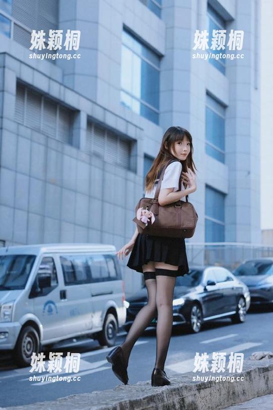 YouMi尤蜜荟 - 小海臀Rean少女写真精选，高清原图呈现青春无敌的光彩四射